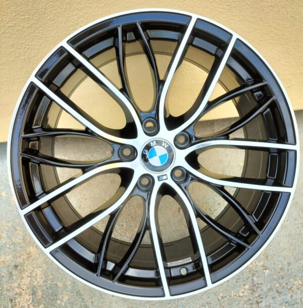 cerchi in lega BMW modello 405M black diamond da 18″ unica misura in 5/120 ET 34