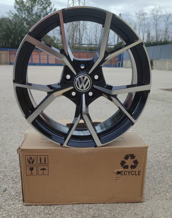 cerchi in lega replica Estoril black diamond da 17" in 5/112 ET 40 - immagine 4